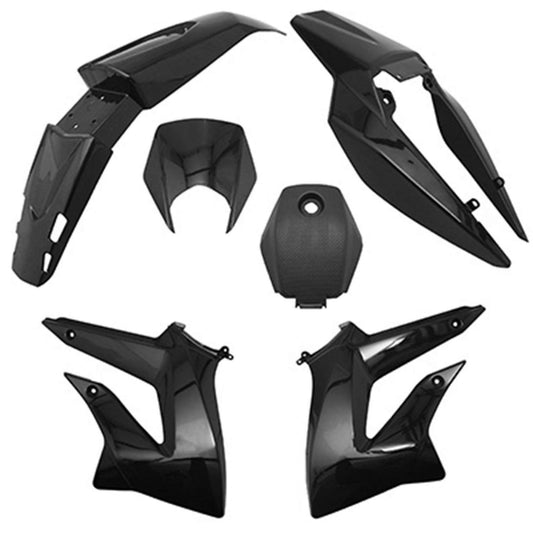 P2R Verkleidungsset Derbi Senda DRD Xtreme 2011-2015 Schwarz. Aerodynamisch geformte Kunststoffteile in Schwarz, ersetzen die Originalverkleidungen.