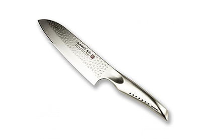 Global SAI-03 Edelstahl Santokumesser - 19cm Hammerdesign. Ideal zum präzisen Zerkleinern und Würfeln von Lebensmitteln.