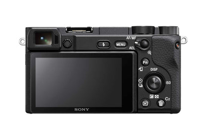 Sony Alpha 6400 mit 16-50mm Objektiv, spiegellose APS-C Systemkamera