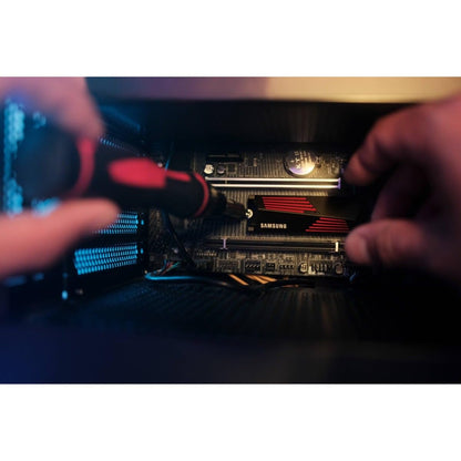 Samsung 990 PRO NVMe M.2 SSD mit Heatsink - 2 TB