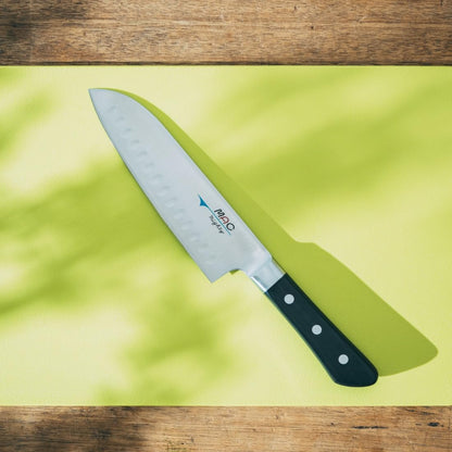 MAC Professional Santokumesser mit Kullen – 16.5 cm (MSK-65)