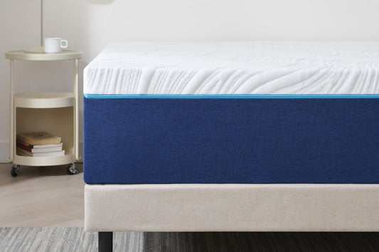 Hiimgo 7-Zonen Kaltschaum Matratze - 120x200 cm H3/H4. Rechteckige, weiße/hellgraue Matratze, unterstützt ergonomisch den Schlaf im Bett.