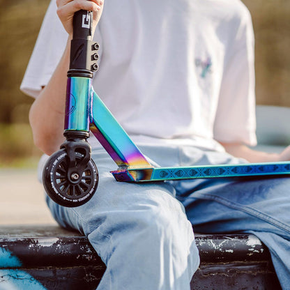 Movino Glide Neochrome Stunt Scooter - Erwachsene & Jugendliche