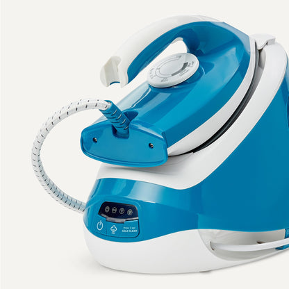 Amazon Basics Dampfbügelstation EC9005A-GS, 6 Bar, 2400 W, weiss/blau