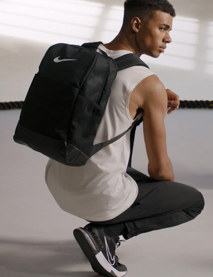 Nike Brasilia 9.5 Sportrucksack DH7709 Schwarz/Weiss, 24 L, Unisex
