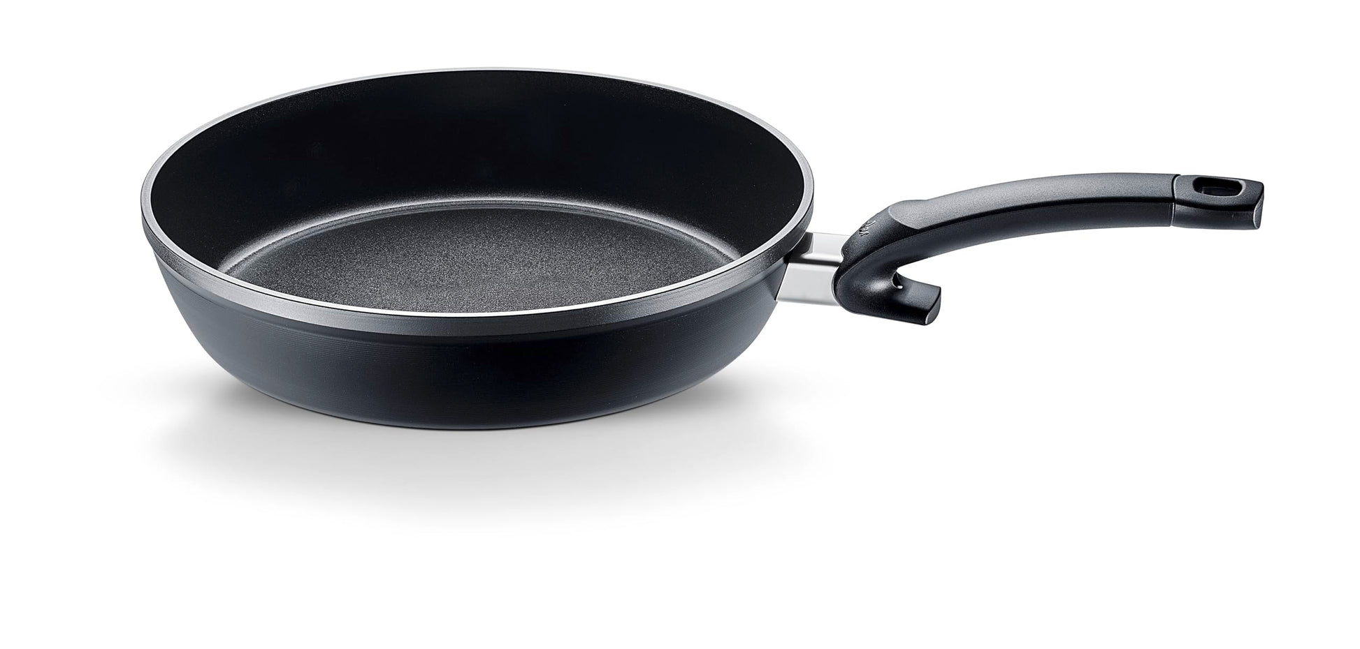 Fissler Ceratal Comfort Orbit Keramik Bratpfanne 28cm Schwarz Induktion. Runde Pfanne zum Braten auf Induktionsherden.