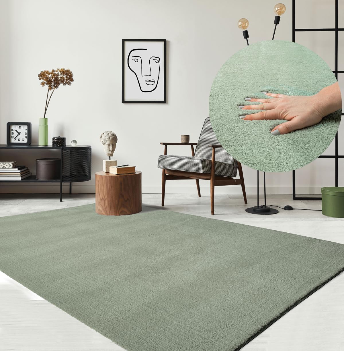 the carpet Relax Kurzflor-Teppich in Felloptik, Grün, 140 x 200 cm, flauschiger Flor