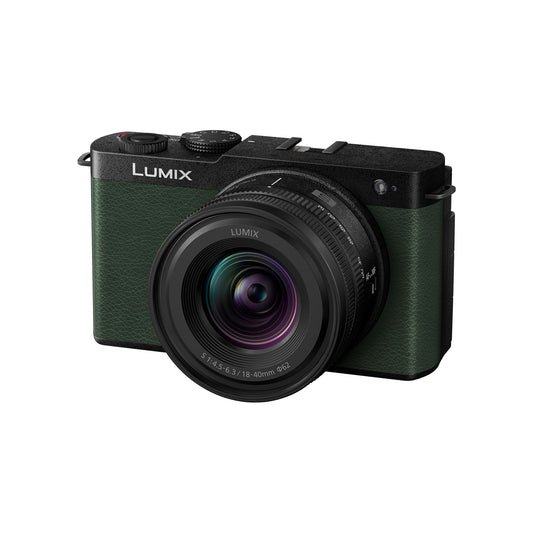Panasonic Lumix DC-S9NE-G Vollformatkamera - Grün Kit, eine kompakte, grüne Kamera für Foto- und Videoaufnahmen.