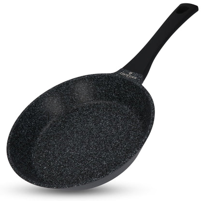 ZWIEGER Hochwertige Bratpfanne 24cm - Pfanne 24 cm Induktion, Aluguss, vollflächiger Edelstahlboden, für alle Herdarten (inklusive Induktion) geeignet – Antihaft, PFOA- & PFOS-frei