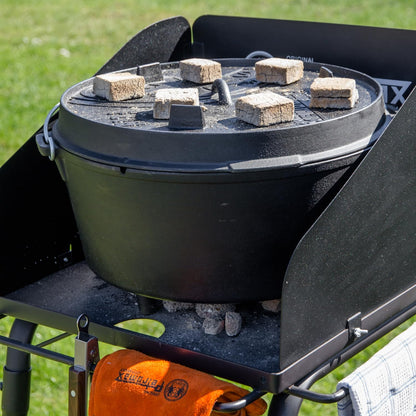Petromax Feuertopf Tisch – Dutch Oven & Kohle Outdoor Tisch