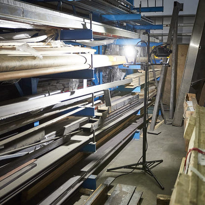 Northpoint LED Baustrahler 2x50 W Stativ – Quick-Release, Steckdose