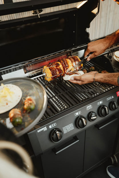 Enders Grillzubehör Set: Grillspiess Pro & Switch Grid Pizzastein