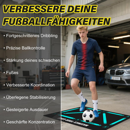 hykoiuu Fussball-Trainingsmatte 120x80 cm Set mit rutschfesten Socken
