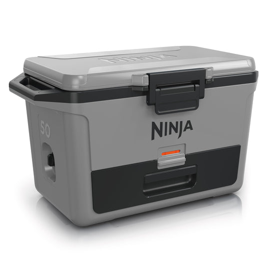 Ninja FrostVault Hard Cooler 47L Kühlbox FB151EUGY. Schiefergraue 47L Hartkühlbox zur temperaturstabilen Lagerung von Lebensmitteln.