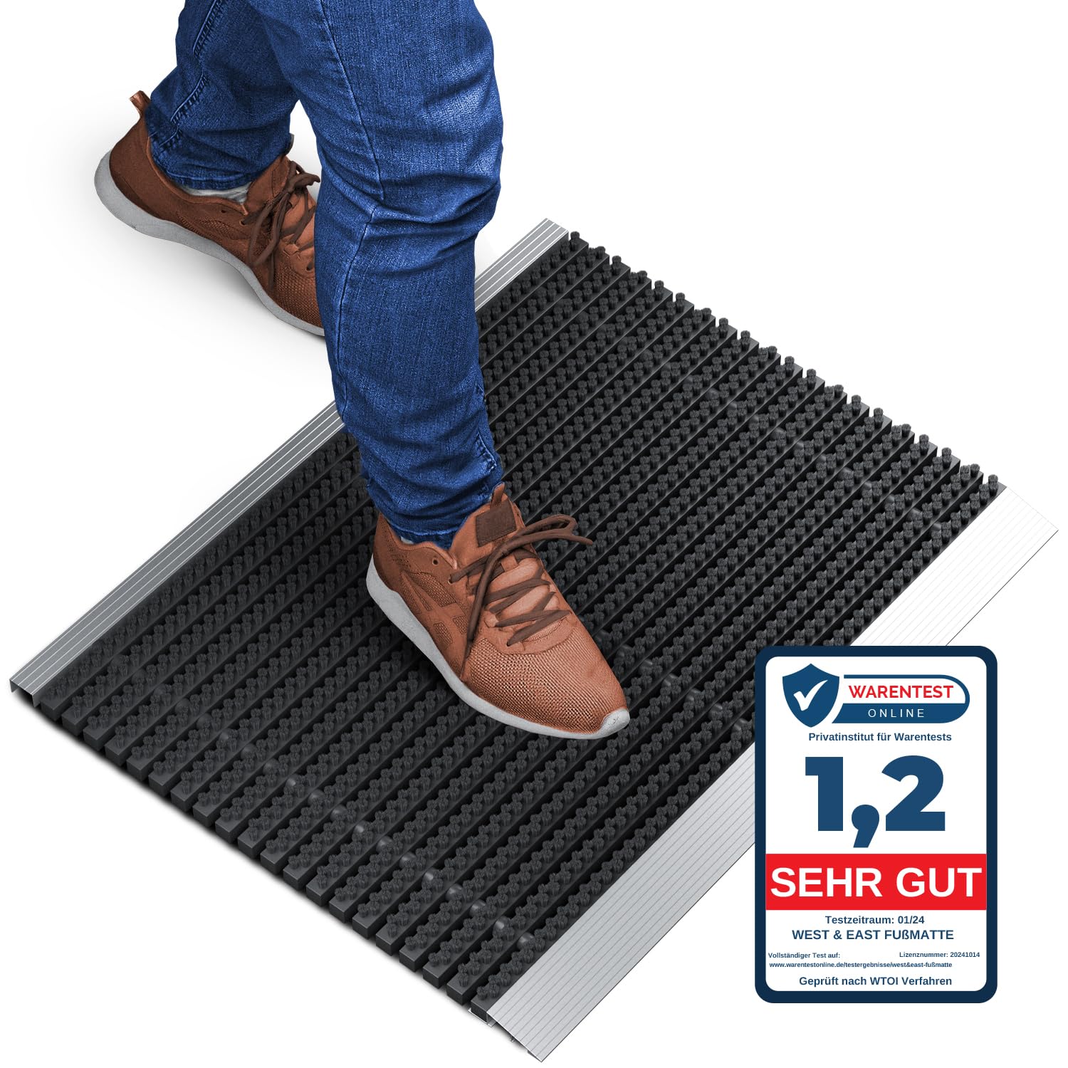 Alu Schmutzfangmatte Aussen Bürsten – Schwarz 50x80 cm. Rechteckige, schwarze Matte mit Bürsten reinigt Schuhsohlen effektiv im Aussenbereich.