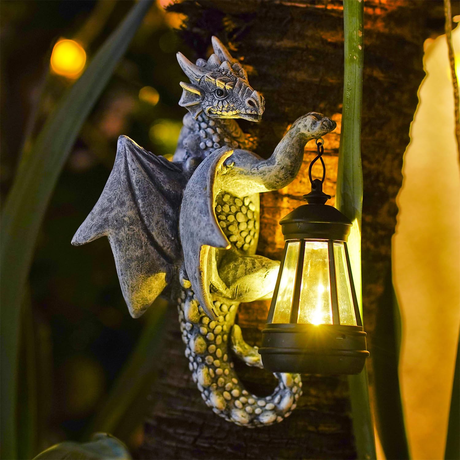 Yeomoo Drachenfigur mit Solarleuchte, Gartendeko wetterfest, grau, aus Harz mit geöffneten Schwingen