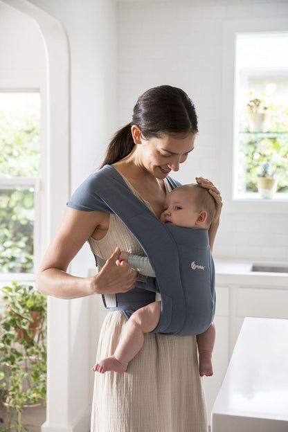 Ergobaby Embrace Babytrage - Oxford Blau
