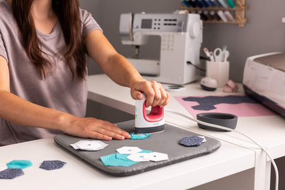 Cricut EasyPress Mini Transferpresse für Textilien & DIY - Rot