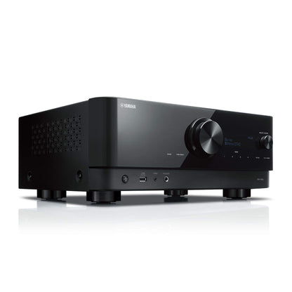 Yamaha RX-V6A Netzwerk-Receiver, schwarzes, rechteckiges Gerät. Verstärkt Audiosignale für ein 7.2-Kanal Dolby Atmos Heimkino.