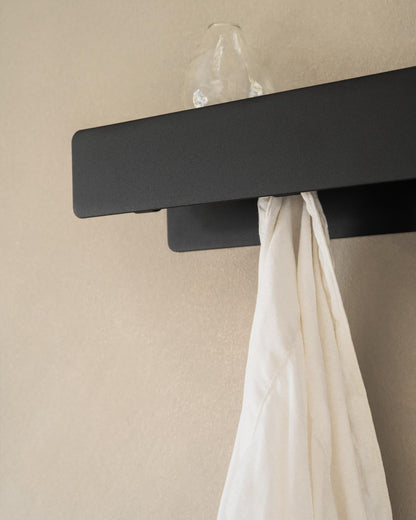 Kazai Kian Garderobe mit versteckten Haken & Ablage – Schwarz