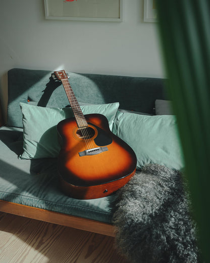 Yamaha F310 TBS Westerngitarre Akustikgitarre – Braun Sunburst