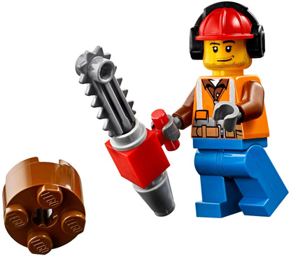 LEGO City Forsttraktor 60181 - Waldarbeitsfahrzeug