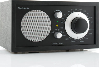 Tivoli Audio Model One UKW/MW Tischradio – Schwarz/Silber