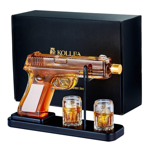 Kollea Whiskey-Dekanter Set in Waffenform mit 2 Gläsern auf Holzständer