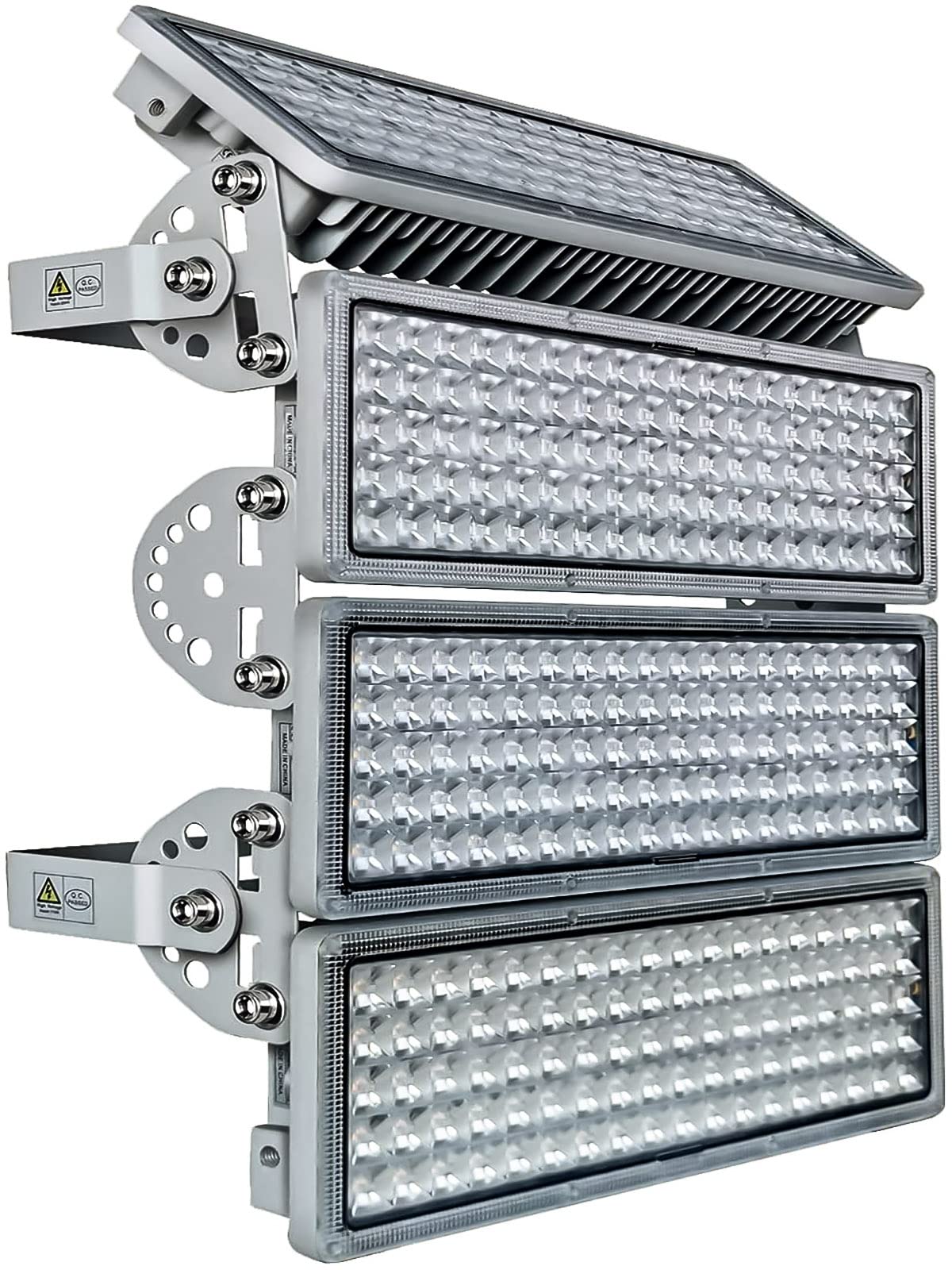 POWFUL LED Flutlicht 400W 40000LM Aussen IP67 3000K. Rechteckiger LED-Strahler. Er beleuchtet große Außenbereiche warmweiß.