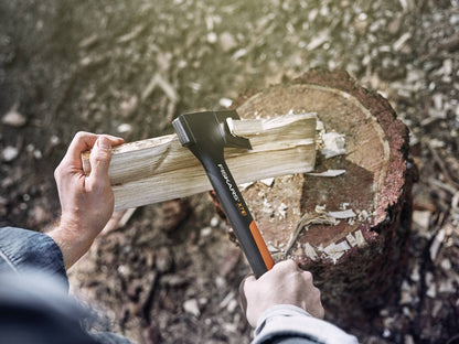 Fiskars Universalaxt X7-XS mit Klingen- und Transportschutz, 35,5 cm