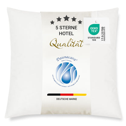 ZOLLNER 2er Set Deluxe Daunenkissen - 100% Daunen 40x40cm. Zwei weiße, quadratische Kissen für weichen Schlafkomfort.