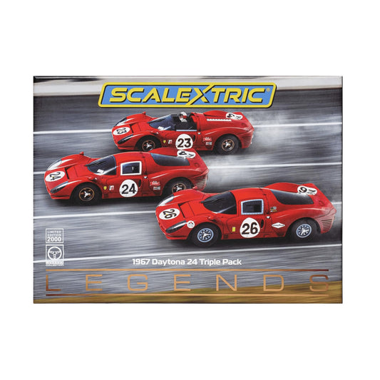 Motorsport Legenden Daytona 24 (1967) Kunstdruck Set - 3 Stück. Drei rechteckige Farbdrucke historischer Rennwagen zur Wanddekoration.