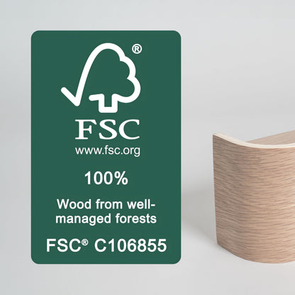 Kazai. Wandgarderobe 'Toke' | Moderne Design-Garderobe mit verdeckten Wandhaken | Garderobenpaneel aus Massivem Echtholz-Furnier | Eiche, weiß