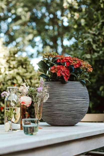Capi Europe Gefäss Kugel Rib NL Blumentopf 62x48 Anthrazit