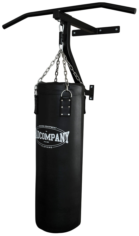 Bad Company Fitness-Set Klimmzugstange Boxsack 23kg BCA-109: Schwarze Klimmzugstange, roter Boxsack. Trainiert Kraft & Boxtechniken.