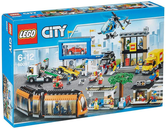 LEGO City Town 60097 City Square Spielzeug Bausatz: Mehrfarbige Kunststoffbausteine zum Bauen einer städtischen Spielwelt.