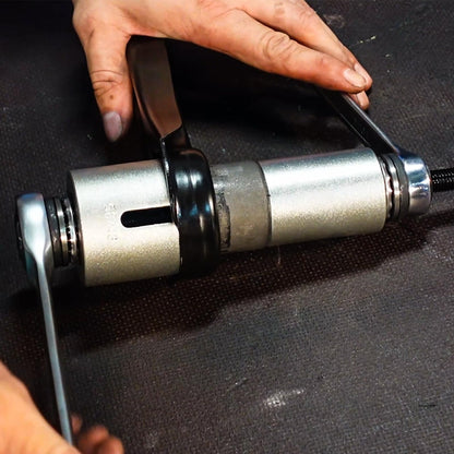 CCLIFE Einpresswerkzeug Silentlager – 22 Druckstücken & 5 Spindeln