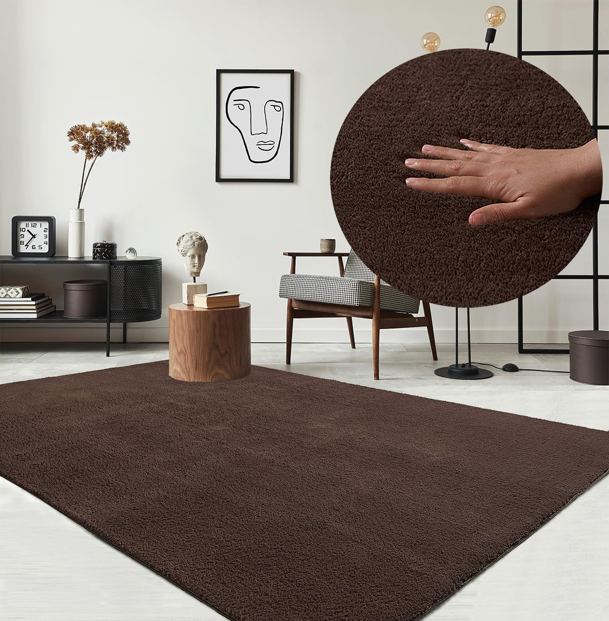 the carpet Relax Kurzflor Teppich in Felloptik, Braun, 200 x 280 cm – rechteckig mit flauschigem Polyester-Flor