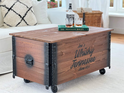 Uncle Joe's Couchtisch XL Whisky Truhe Stauraum Braun