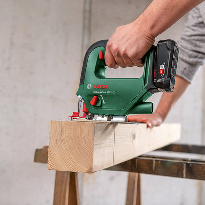 Bosch UniversalSaw 18V-100 Akku Stichsäge – ohne Akku, 15tlg. Set