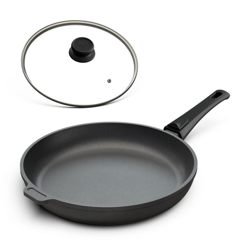 Hoffmann Aluguss Bratpfanne Induktion 28 cm - mit Deckel. Runde, schwarze Aluguss-Pfanne zum Braten von Speisen auf Induktionsherden.