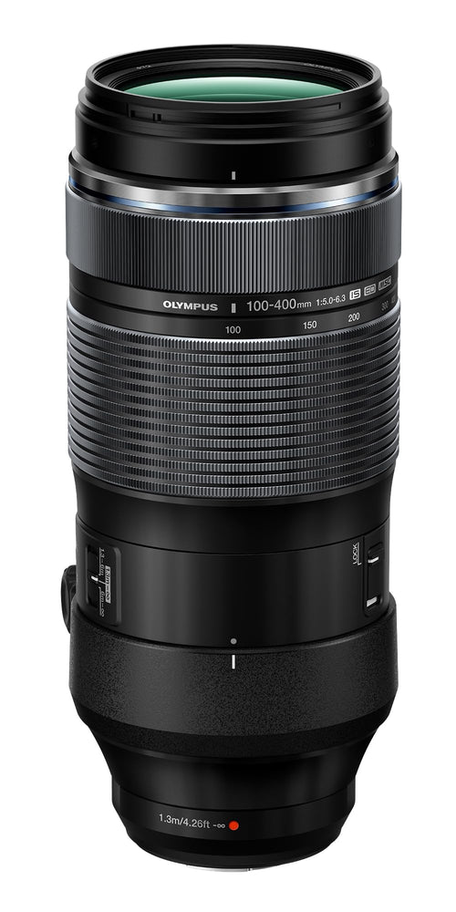Olympus M.ZUIKO Digital ED 100-400mm f/5.0-6.3 IS Zoom Objektiv. Schwarzes, zylindrisches Telezoomobjektiv mit Bildstabilisierung zum Erfassen weit entfernter Motive.