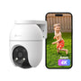 EZVIZ C8c WLAN Pan&Tilt Überwachungskamera Aussen - 8MP. Weiße Kamera mit schwenk- & neigbarem Kopf. Sie überwacht flexible Außenbereiche.