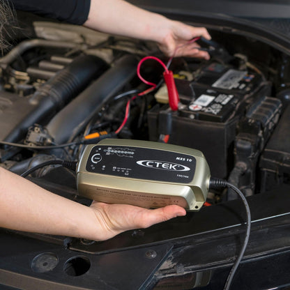 CTEK MXS 10 Batterieladegerät für grössere Fahrzeugbatterien
