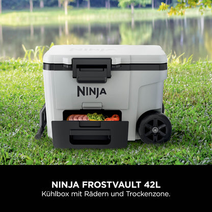 Ninja FrostVault Kühlbox mit Rollen, 42 l, Wolkenweiss, FB245EUWH