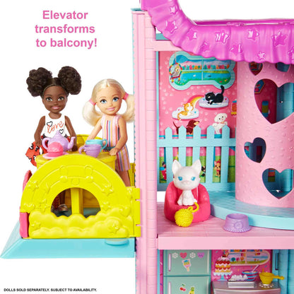 Barbie Chelsea Spielhaus HCK77 – Wandelbar, ca. 51 cm gross