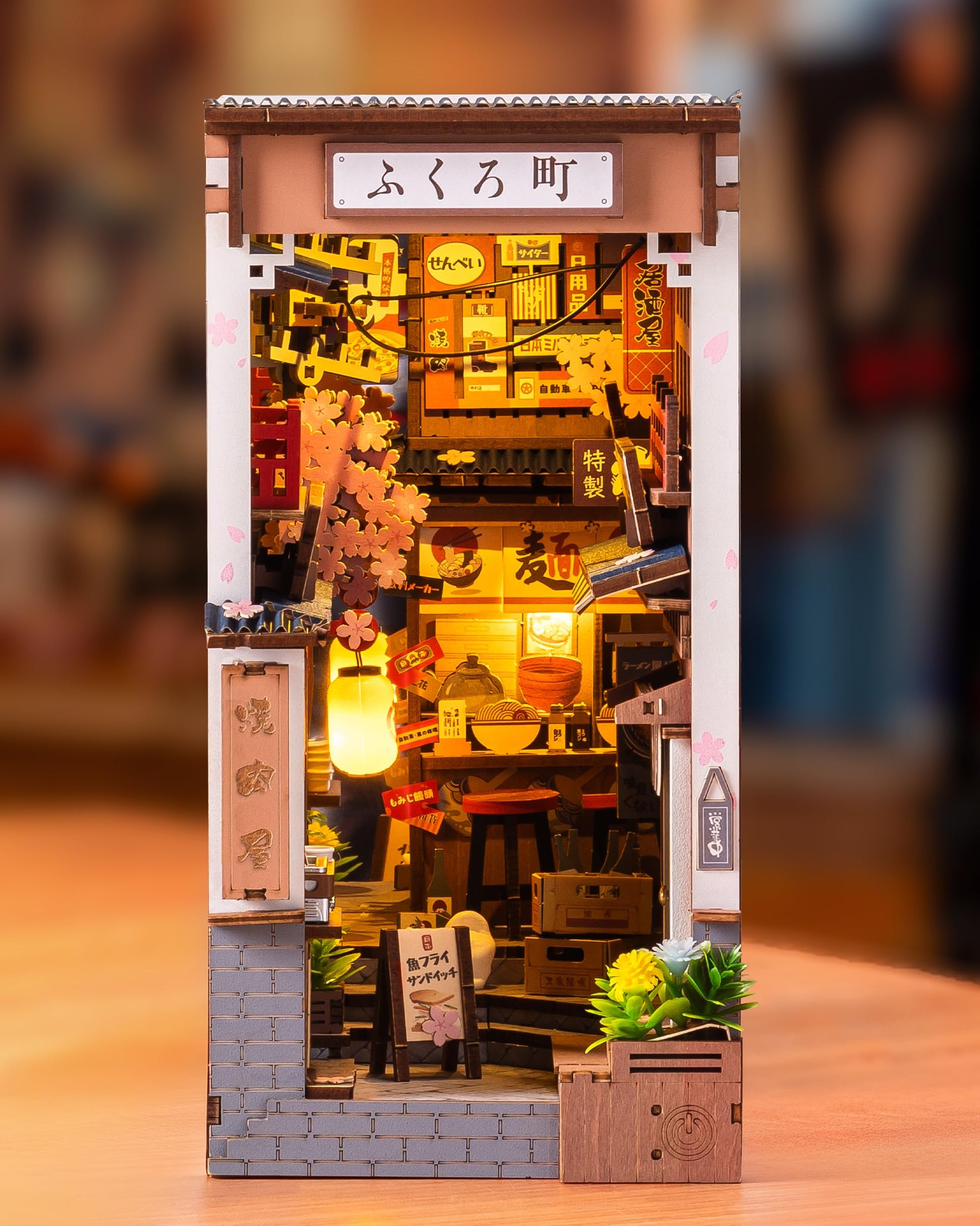 Rolife Book Nook Sakura Wine Alley – DIY Miniaturhaus mit LED-Licht, japanische Gassen-Szene aus Holz