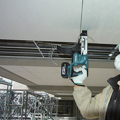 Makita DFR550Z Akku-Magazinschrauber - 18V Solo 25-55mm