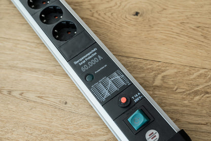 Brennenstuhl Premium-Protect-Line Steckdosenleiste 8-fach, Überspannung