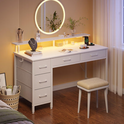 Seventable Gaming Computertisch 120cm – LED & Steckdosen Weiss